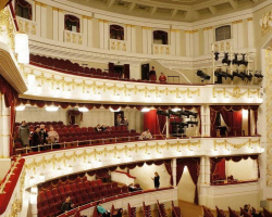 poseshenie-baleta-v-bolshom-teatre-v-minske_5